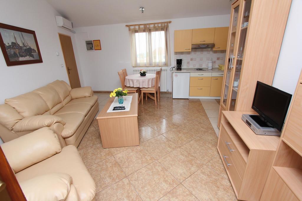 Guest House Liliana Rovigno Camera foto